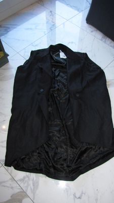 46 AINO vest zwart *nieuw* 45,00