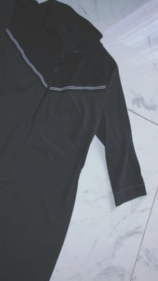 46 TRAVEL jurk detail