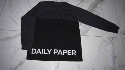 large DAILEY PAPER akant