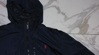 large RALPH LAUREN donsjas detail