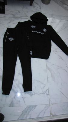 xs BLACK BANANAS trainingspak 55,00