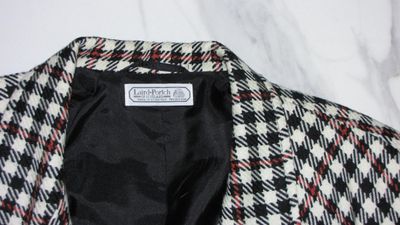 42-44 LAIRD PORTCH detail