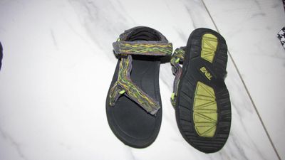 26 TEVA kleur groen 16,00
