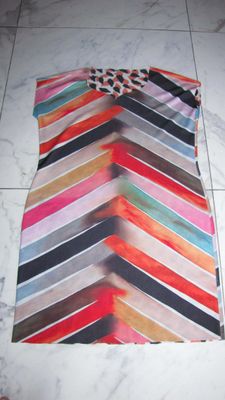 46 LIZZY & CO jurk reversibeL streep 27,50