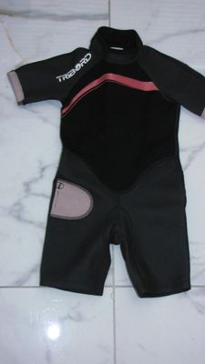 104-110 TRIBORD surfpak / wetsuit 20,00