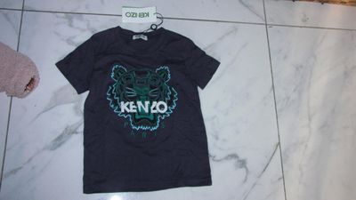 110 KENZO shirt *nieuw*   22,50