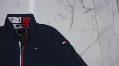 116 TOMMY HILFIGER zomerjas detail