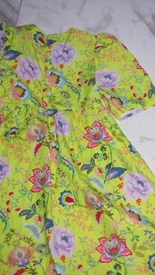 140 OILILY gele jurk detail