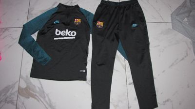 146-158 FC BARCELONA trainingspak 35,00