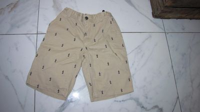 164 TOMMY HILFIGER short zand 18,50
