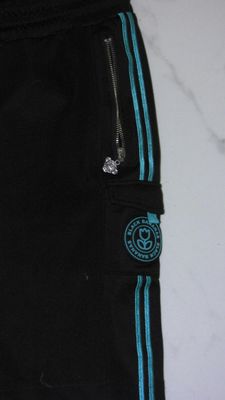 176 BLACK BANANAS sweatpant detait
