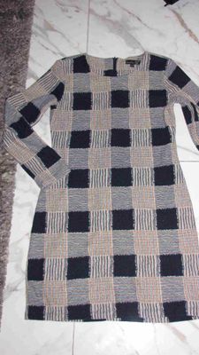 38 SMASHED LEMON ruiten jurk 25,00
