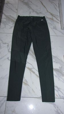 40 ZOSO broek groen large 15,00