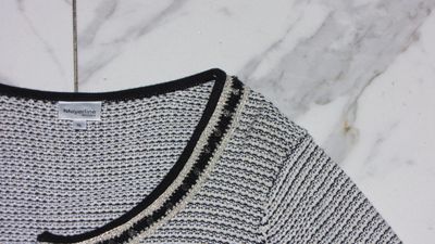 42 MAYERLINE vest detail 