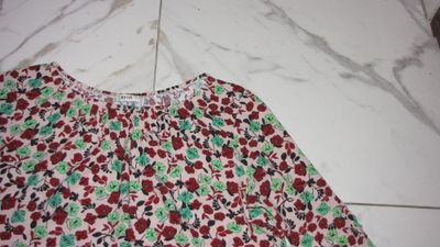 46 ANNA tuniek met roosjes detail