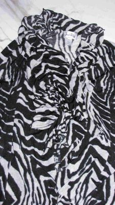 46 JOSEPH RIBOFF vest detail 