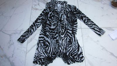 46 JOSEPH RIBKOFF vest 22,50