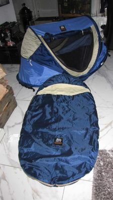 CAMPING bedje met slaapzak DERYAN 35,00
