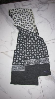 MARC BELLINI sjaal wollig 14,50
