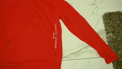 small-medium TOMMY detail