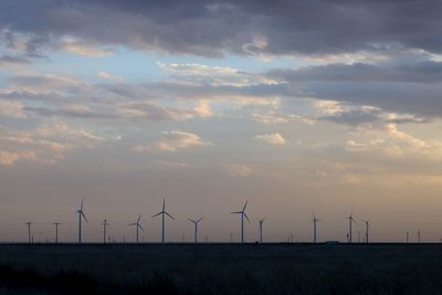 6P5A4740 Windfarm at dusk.jpg