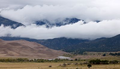 6P5A5053 flowing Medano Creek.jpg