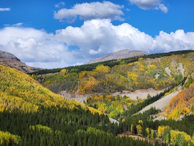 20220926_154409 Along Million Dollar Highway.jpg