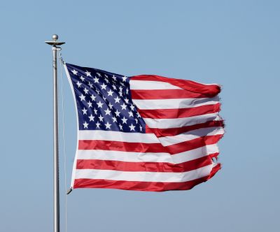 6P5A4823 Tattered flag.jpg
