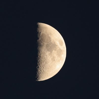 6P5A5870 Monday beach moon.jpg