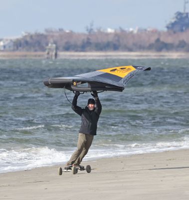 6P5A7069 Beach surfing at Ft Moultrie.jpg