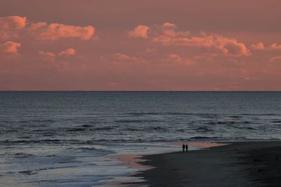 6P5A7434 Sunset beach walkers.jpg