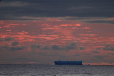 6P5A7470 A Wallenius Willhelmsen leaving Charleston.jpg