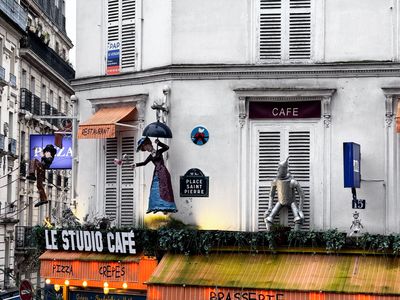 Catchy cafe
