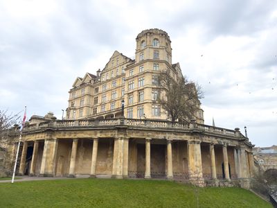 Bath City Parade Gardens Collonade