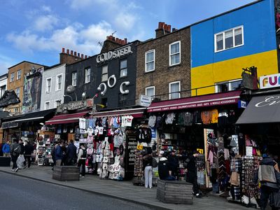 Colourful surrounds