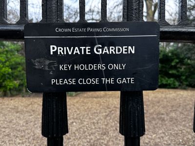 Private garden, Park Crescent