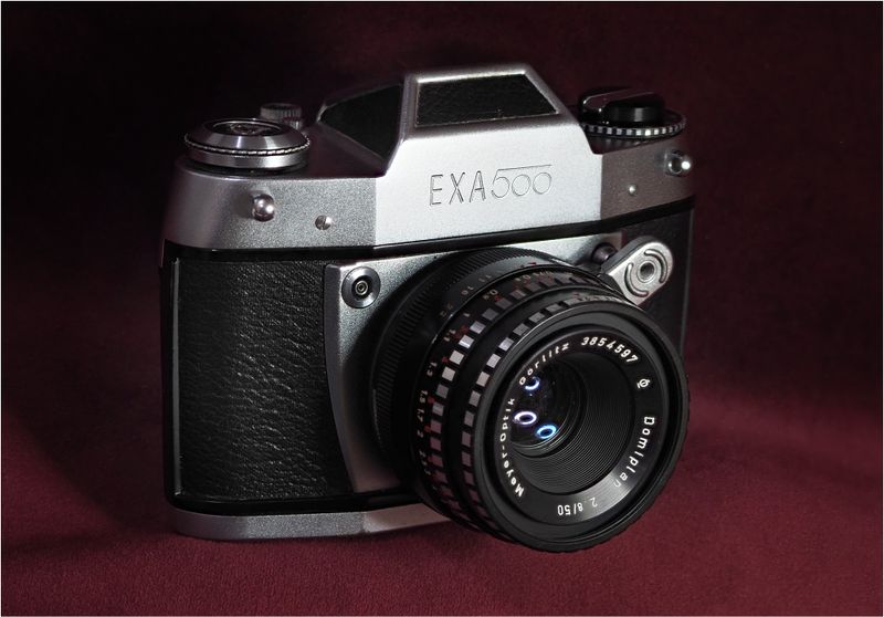 Exa 500, 50mm f2.8 Domiplan. c1958.