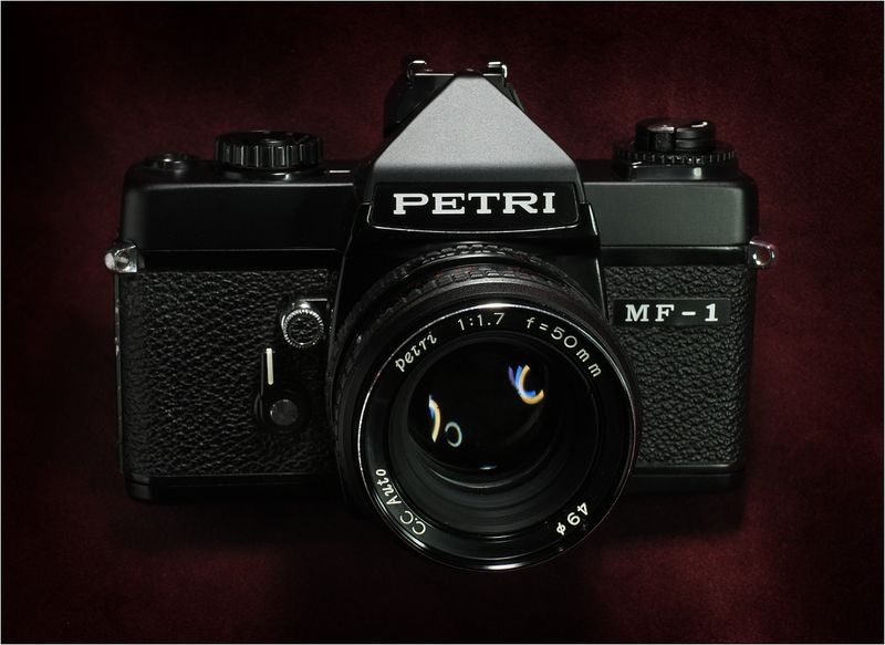 Petri MF-1, 50mm f1.7 (M42 mount). c1977.