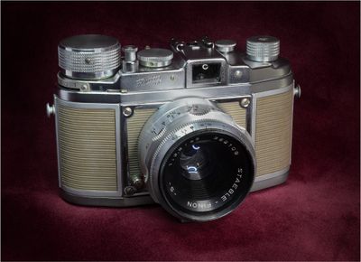 Finetta 99L, Staeble Finon S 45mm f2.8 (Macro) c1953.