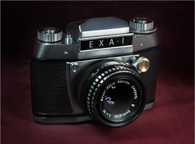 Ihagee Exakta EXA 1, 50mm f2.8 Domiplan. c1962.