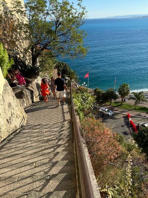 01-024-240616-Nice - la colline du chateau.JPG