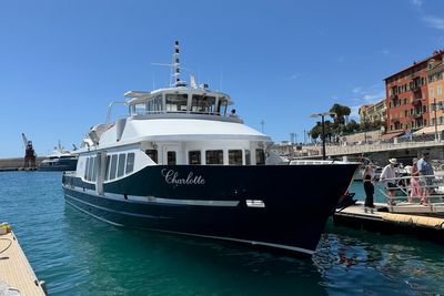 01-055-Port de Nice et croisiere.JPG