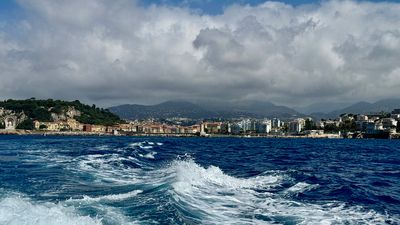 01-056-Port de Nice et croisiere.JPG
