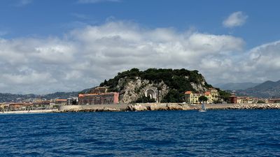 01-058-Port de Nice et croisiere.JPG