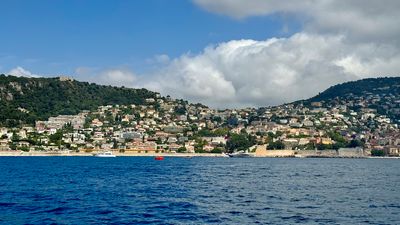 10-177-240622-Au large de Ville Franche.JPG