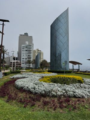 241023-011-Lima - Bord de mer.JPG
