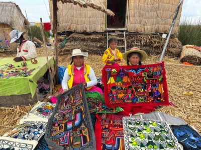 241026-090-CroisiŠre Iles d'Uros - Lac Titicaca.JPG