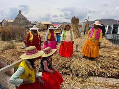 241026-091-CroisiŠre Iles d'Uros - Lac Titicaca.JPG