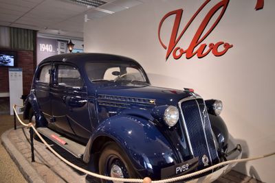1937-38 Volvo PV52