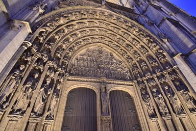 Cathedral side entrance